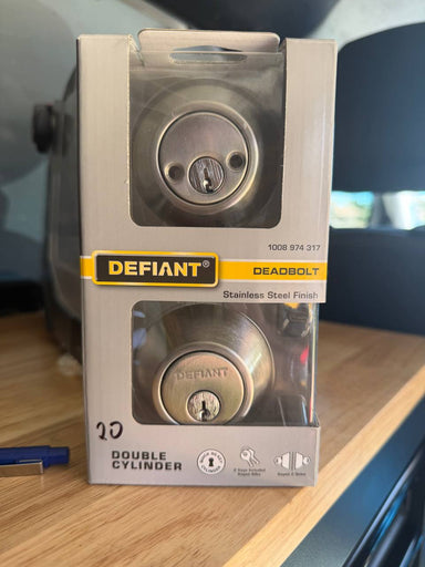 Two-cylinder recessed lock Defiant